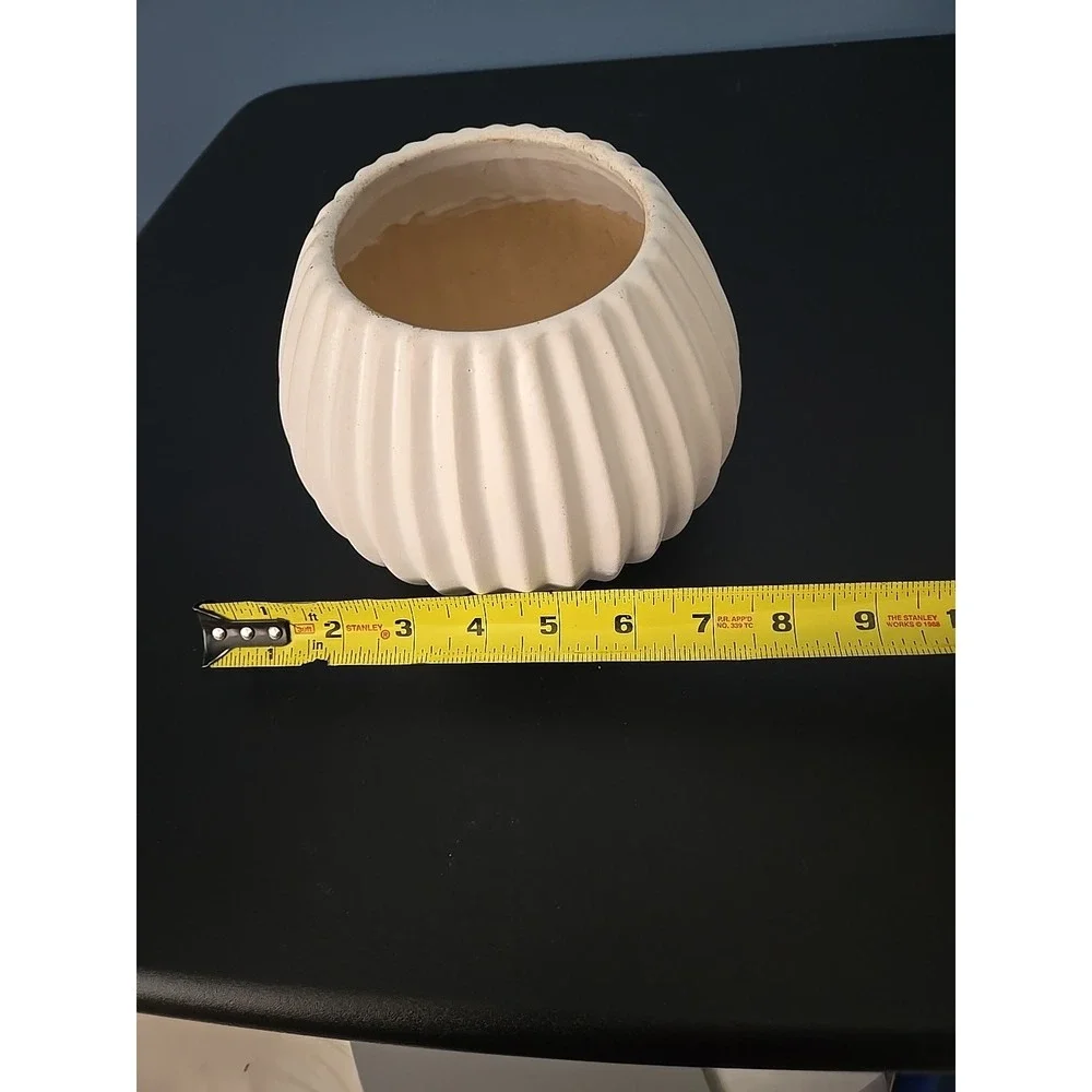 West Elm Planter Vase Textured Fluted Round Stoneware‎ White Glaze Retired 5.5